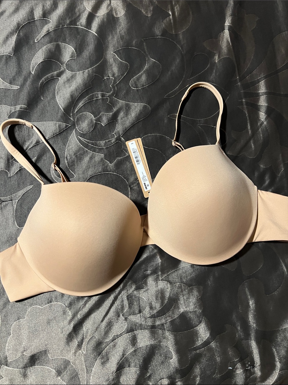 NWT SKIMS CustomFit Plunge Bra Clay 42C Removable Pads